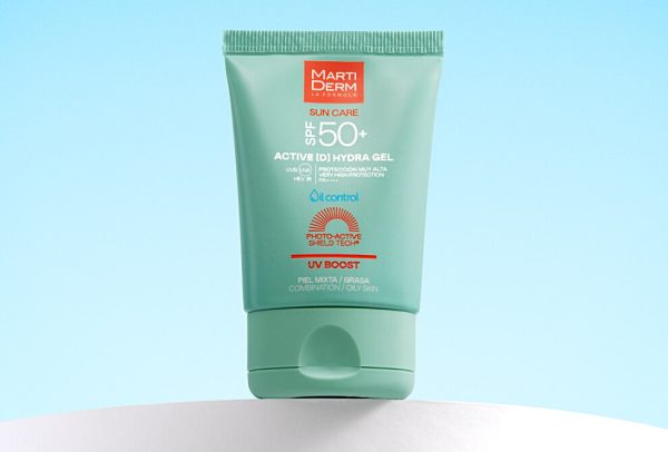 Kem chống nắng mỏng nhẹ, kiềm dầu cho người chơi thể thao MartiDerm SPF 50+ Active [D] Hydra Gel  - Hình ảnh 5